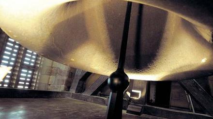 Langer Klang. Die „Gloriosa“ im Erfurter Dom hat nach einer Reparatur im Jahr 2004 wieder einen Nachhall von sechs Minuten. Sie ist 2,5 Meter hoch und wiegt 11,4 Tonnen. 