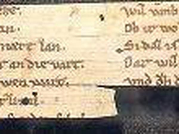 Gerade entdecktes Fragment, Parzival-Handschrift auf einem kleinen Stück Pergament