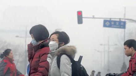 Außer Atem. Der Verkehr in den Städten verursacht viele Treibhausemissionen, China ist der größte Produzent schädlicher Abgase. 