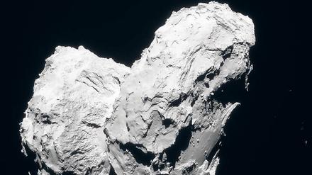 Der Komet „Tschuri“ verliert derzeit massenhaft Eis und Gas. 