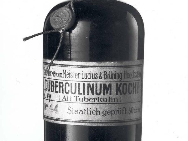Wundermittel? Koch pries Tuberkulin nach einigen Tierversuchen als Tuberkulose-Heilmittel an. Berlin wurde überrannt - und die Patienten enttäuscht.