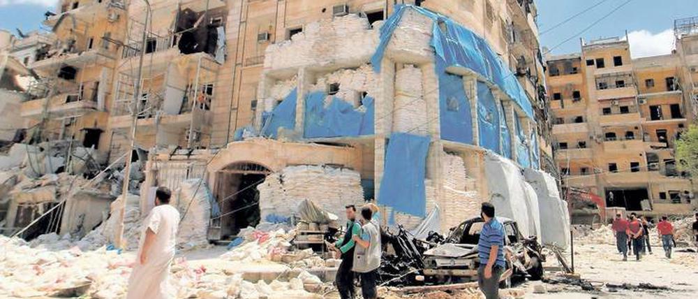 Kriegsverbrechen. So wie die Al-Quds-Klinik in Aleppo werden im Syrienkrieg offenbar gezielt Krankenhäuser angegriffen, belegen nun Daten der WHO. Foto: Reuters/Abdalrhman Ismail