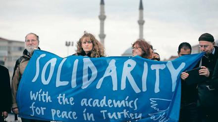 Protest gegen Prozesse um Academics for Peace in Istanbul.