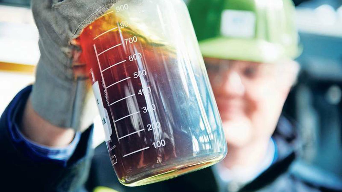Recycling: Öl aus Plastikabfällen