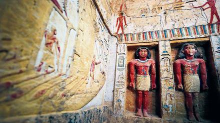 Entdeckt. Statuen in einem 2018 freigelegten Grab bei Saqqara. 