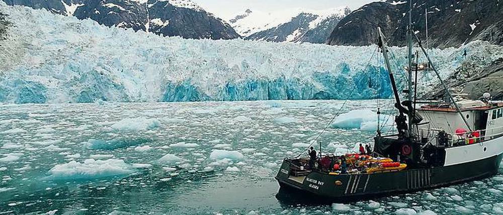 Ausloten. In 200 Meter Tiefe liegt die Front des LeConte-Gletschers im Süden Alaskas, den Forscher jetzt mit einem Fächersonar vermessen haben. 