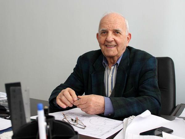 Pavle Tsereteli, 87 Jahre 