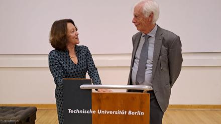 Stefanie Schüler-Springorum, Leiterin des Zentrums für Antisemitismusforschung an der TU, mit dem israelischen Historiker Moshe Zimmermann, der die Festrede hielt.