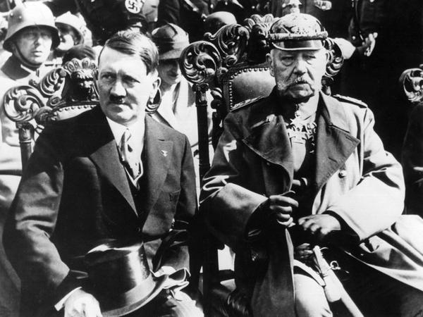 Adolf Hitler und Paul von Hindenburg.